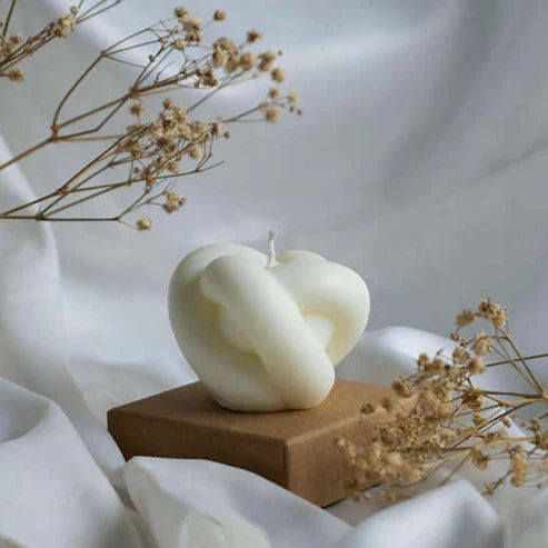 Candle Wick Store Knot White Candle Bottle and Packaging
